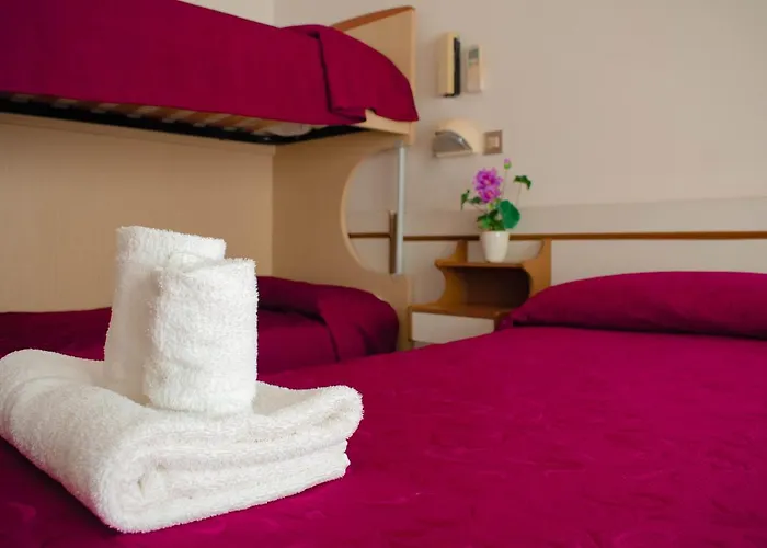Hotel sulla spiaggia: Hotel Lalla
